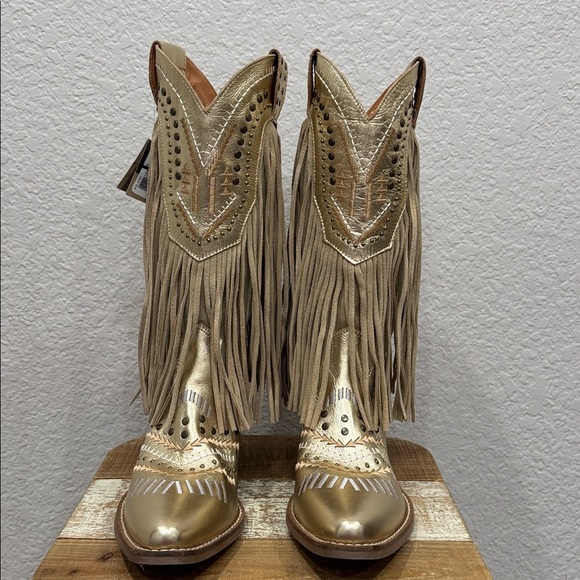 Dingo Gypsy Gold Fringe Cowboy Boots Size 8 - Picture 3 of 9